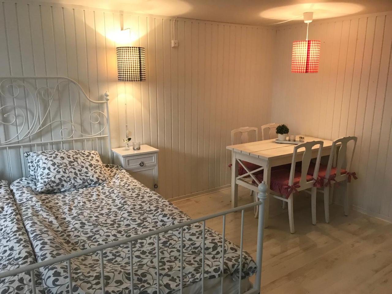 Room With Pentry, Separate Entrance, No Cardpayment Гренна Экстерьер фото