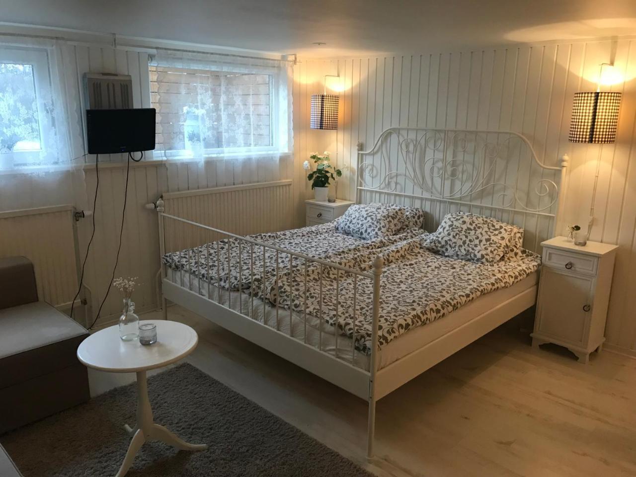 Room With Pentry, Separate Entrance, No Cardpayment Гренна Экстерьер фото